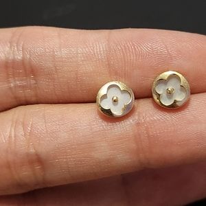 10k gold earrings
